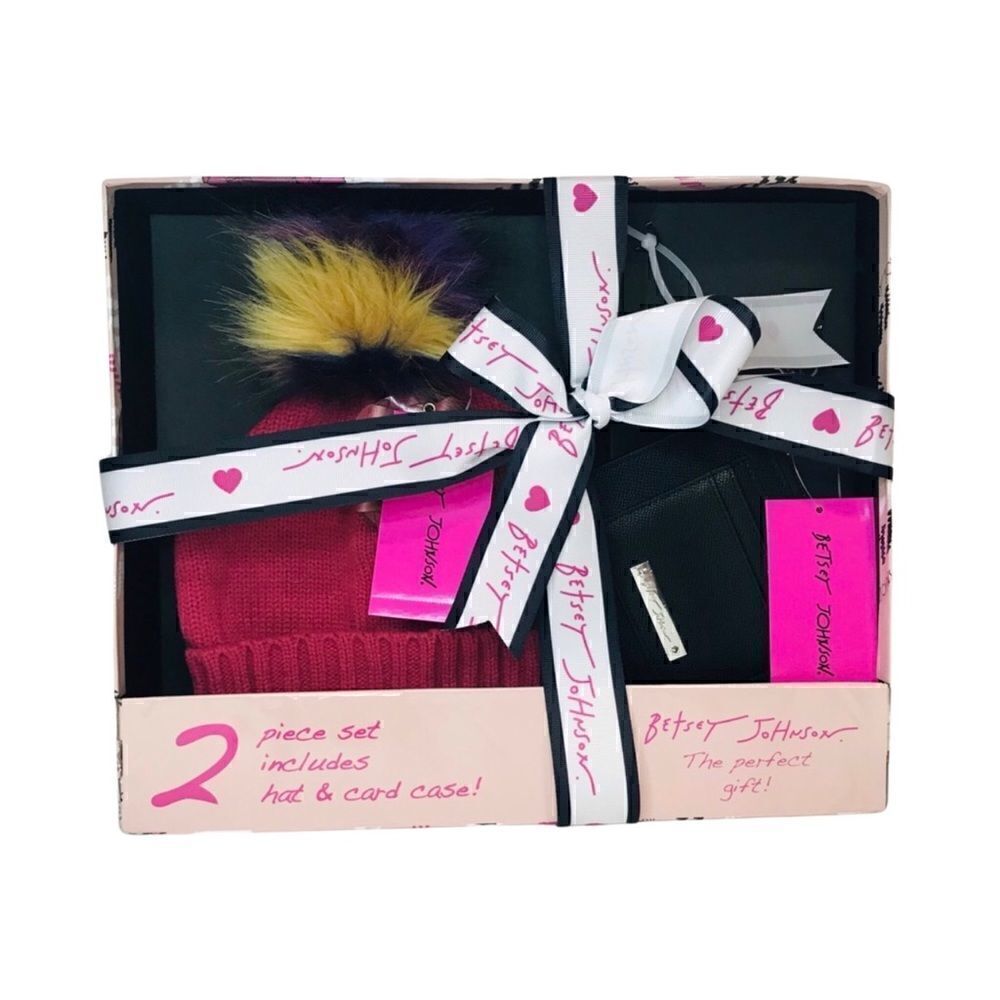 New! Betsey Johnson Gift Set Faux Leather Card Wallet Faux Fur Beanie Hat Bundle
